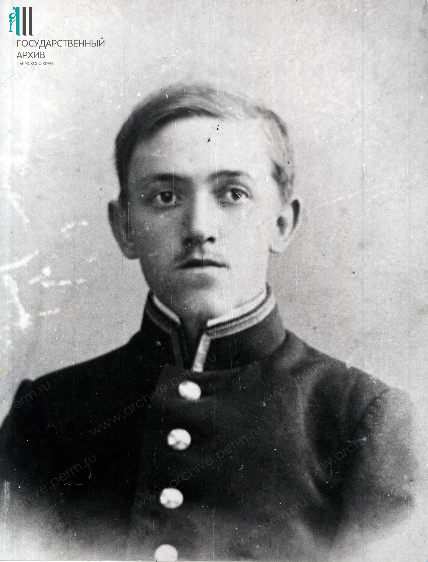 Ф.р-1647.Оп.1.Д.164.Фото И.И.Туранского в юности,1900.jpg