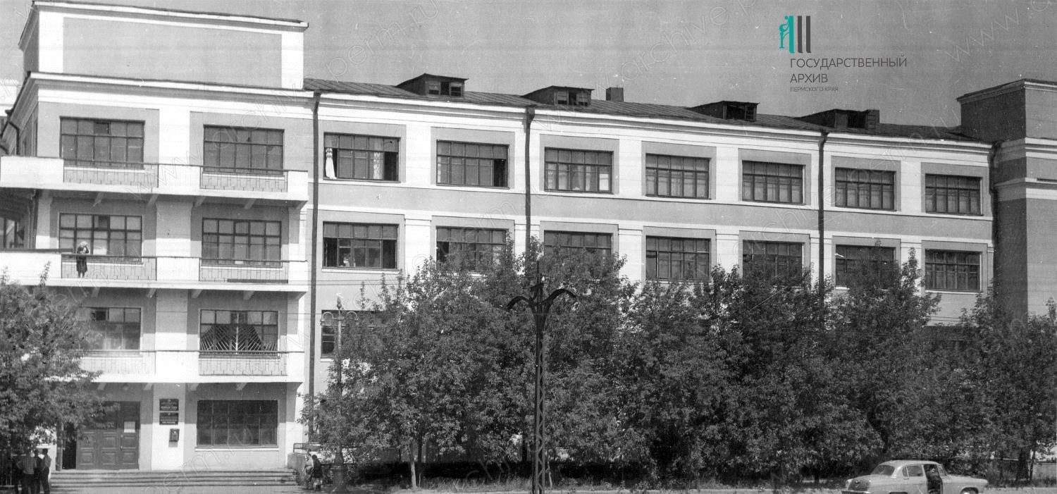 ФФ.Оп.61п.Д.04822.Механический техникум им.Славянова,Пермь,1977г.jpg