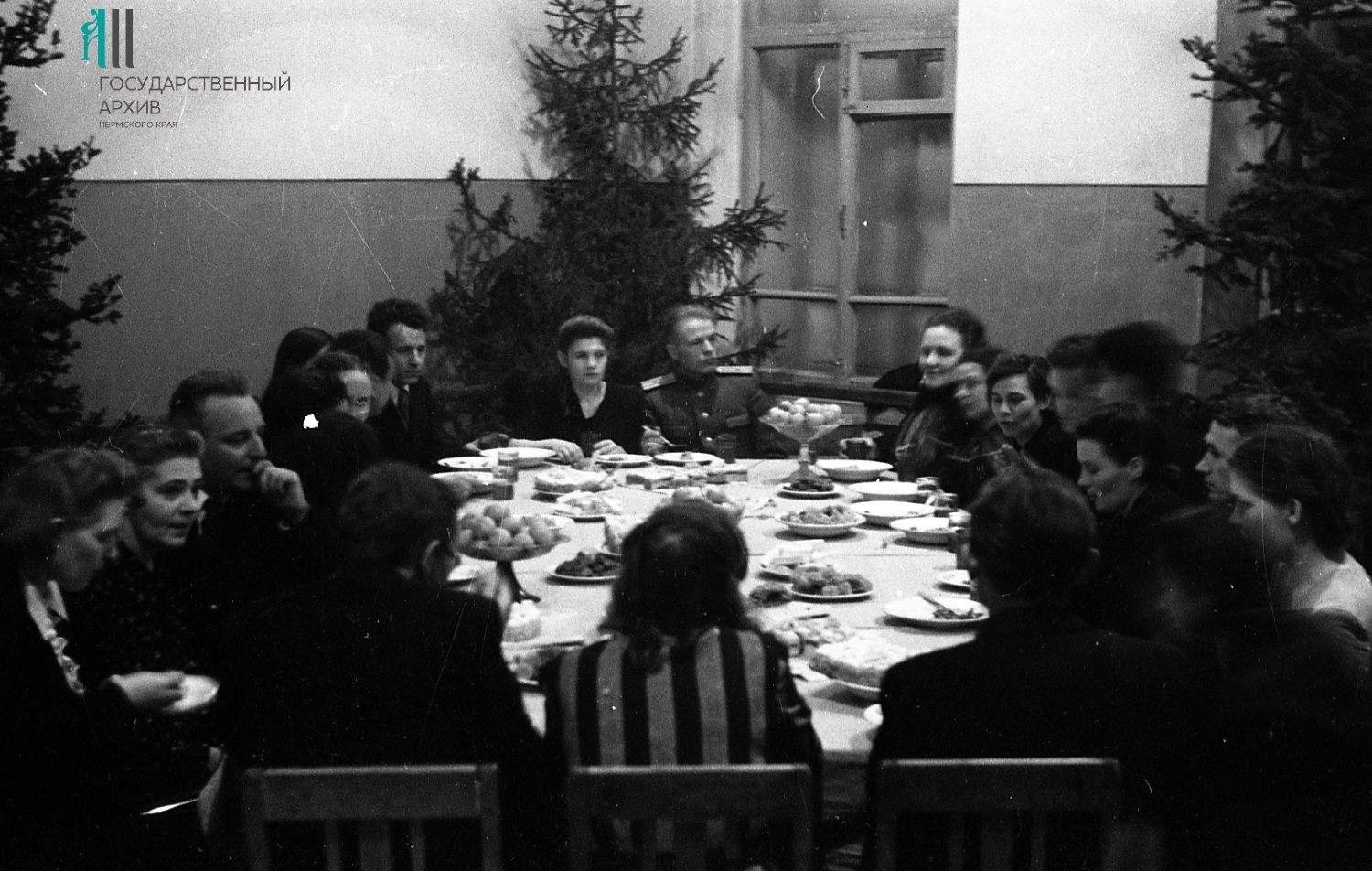 ФФ.Оп.61н-а.Д.4074.Л.25.Новогодний вечер в хореографич. училище. 1950 г.jpg